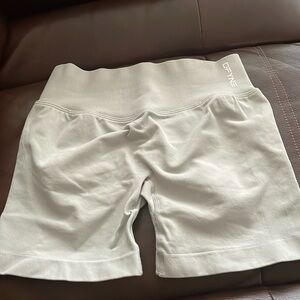 New DFYNE short size medium